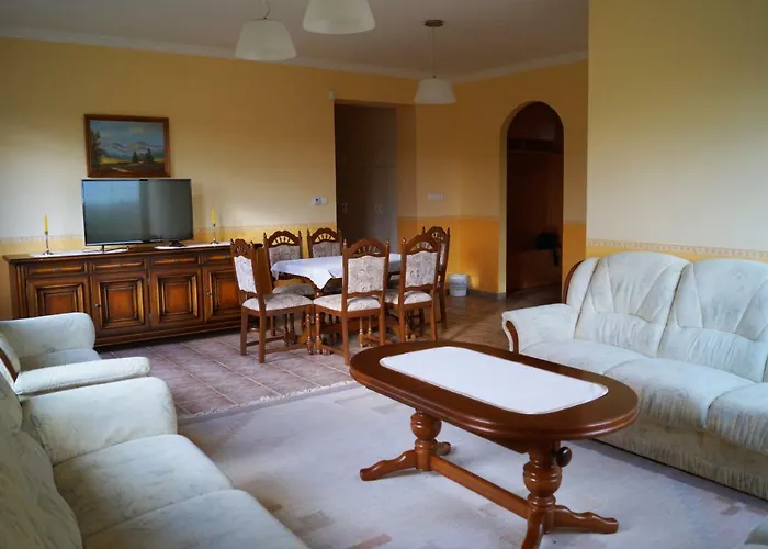 Békesség Szigete, Klasszik Apartman Súr