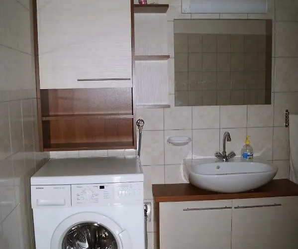 Békesség Szigete, Klasszik Apartman Súr